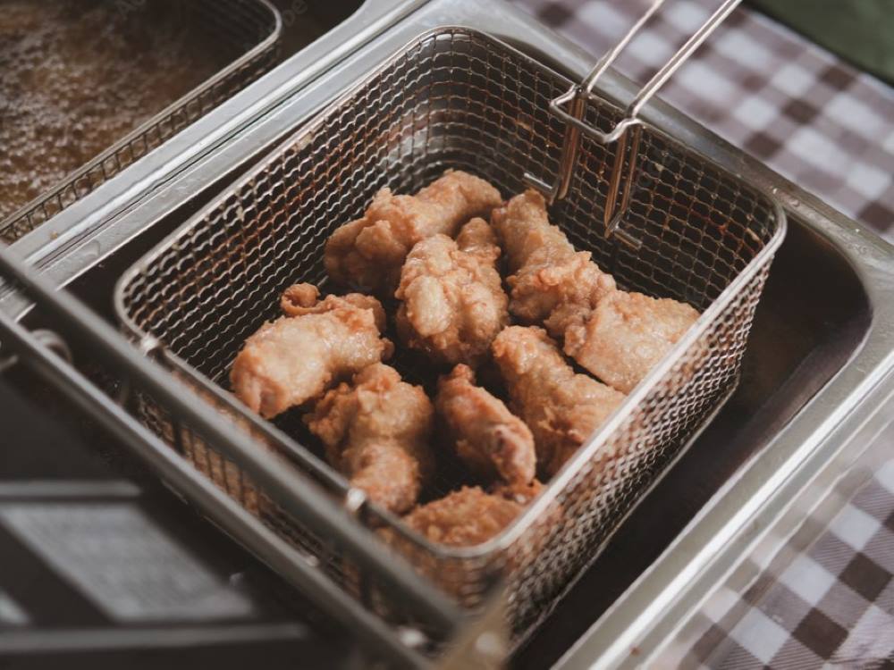 commercial-deep-fryer-wings